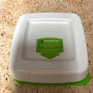 Rubbermaid FreshWorks FreshVent replacement lid LID ONLY